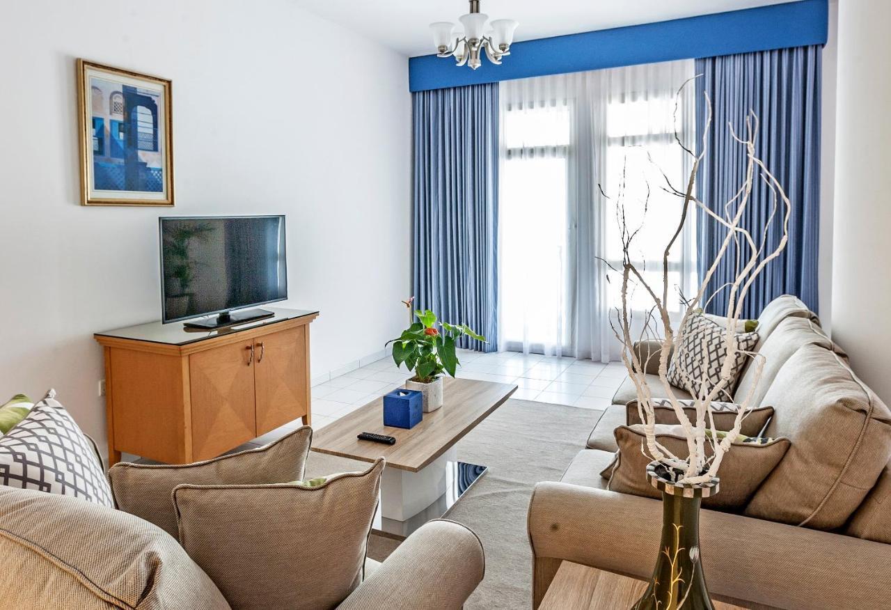 Roda Al Murooj Residences Дубай Екстериор снимка